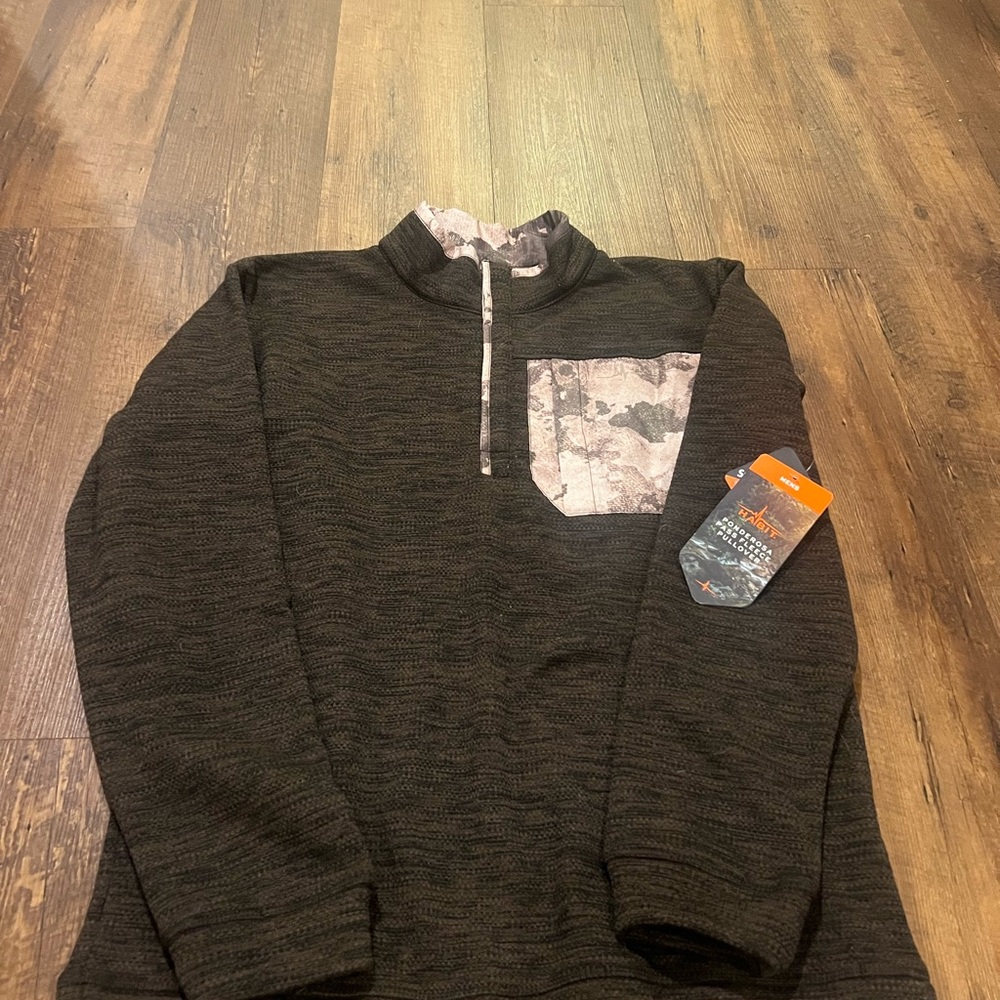 Men's Black Zip-Up Sweater with Camouflage Detail